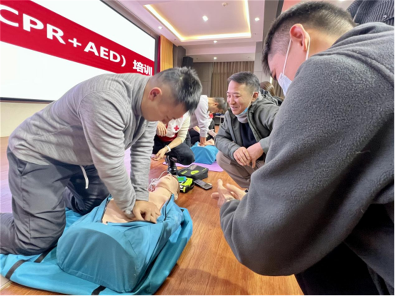 12-11(精簡�?應(yīng)急救護培訓賦能教職員�?筑牢學院安全屏障——西安市紅十字會進校�?- 副本1366.png 12-11(精簡�?應(yīng)急救護培訓賦能教職員�?筑牢學院安全屏障——西安市紅十字會進校�?- 副本1366.png